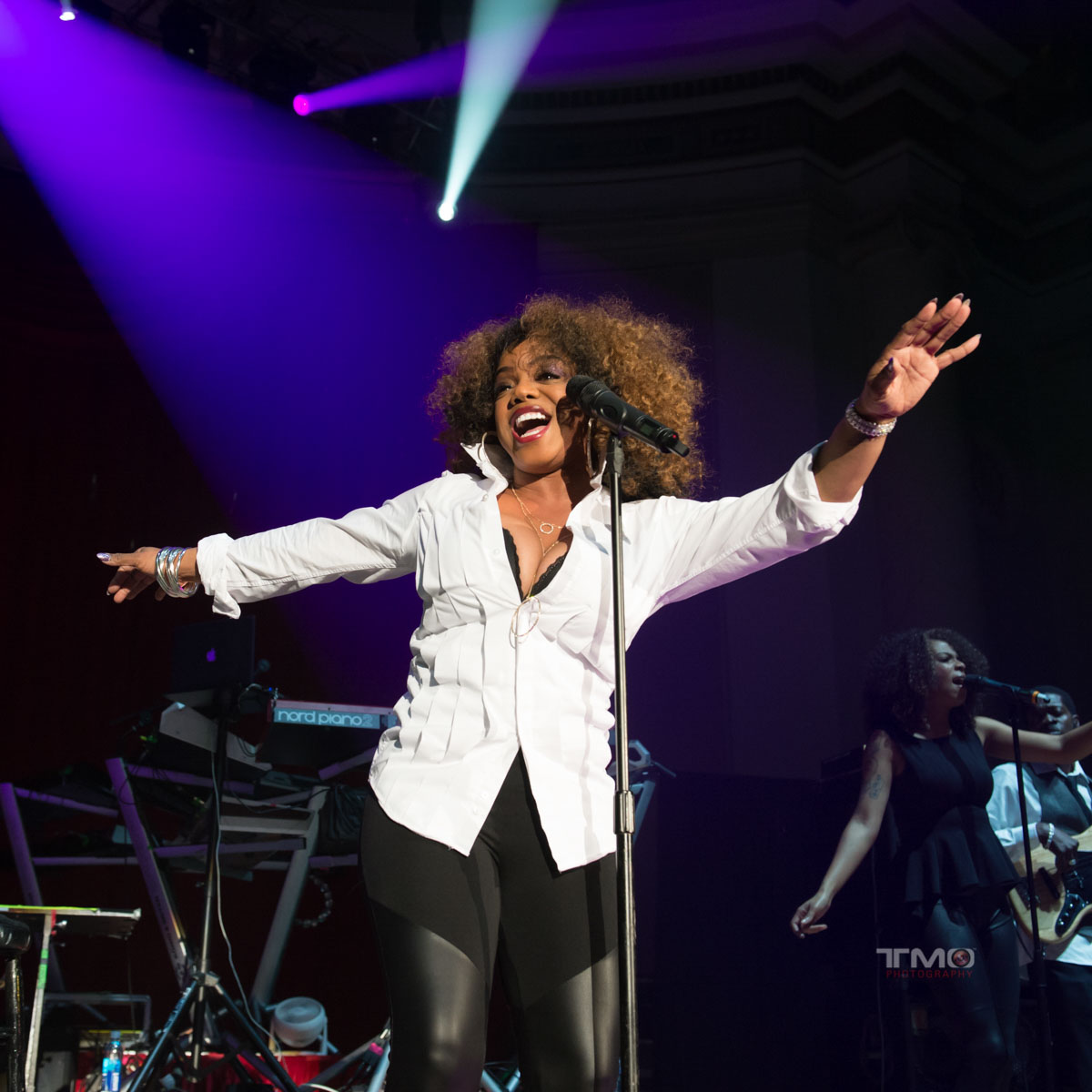 SoulBounce Live: Leela James Live At DAR Constitution Hall, 12.18.14 ...