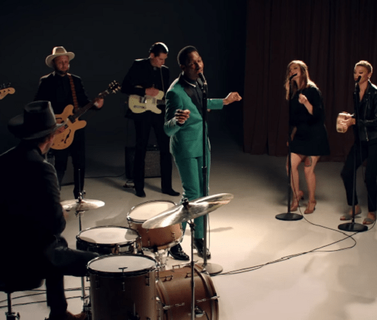 Leon-Bridges-Smooth-Sailin-Video-Still