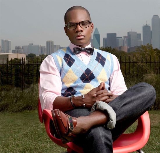 kirk-franklin-red-chair