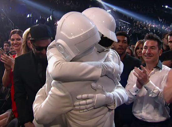 Daft-Punk-All-White-Hug