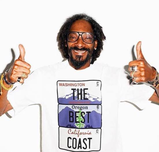 snoop-dogg-glasses-west-coast-shirt-thumbs-up