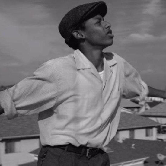 michael-kiwanuka-black-man-in-a-white-world-dancer-music-video