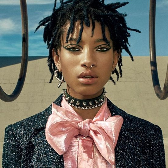willow-smith-spiked-collar-pink-bow