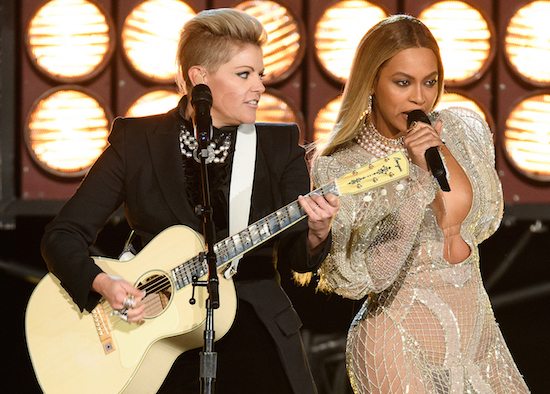 Beyoncé And The Dixie Chicks Show The World Their Daddy Lessons With Showstopping Cma 4380