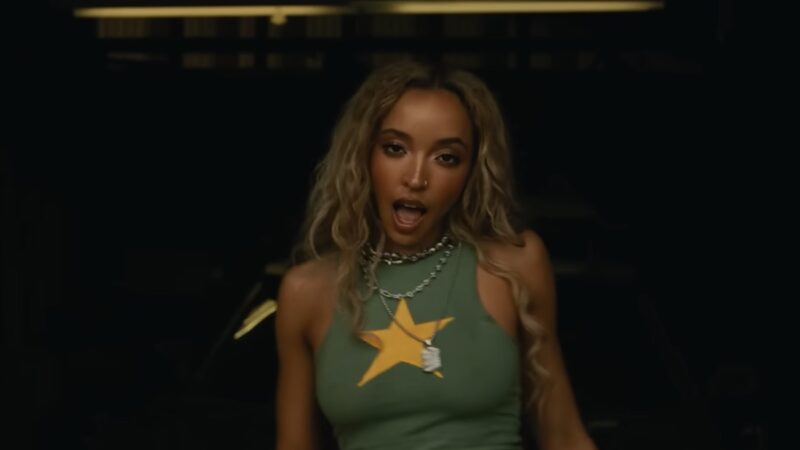 Tinashe Wants To Get ‘Nasty’ With Someone Who Can Match Her Energy