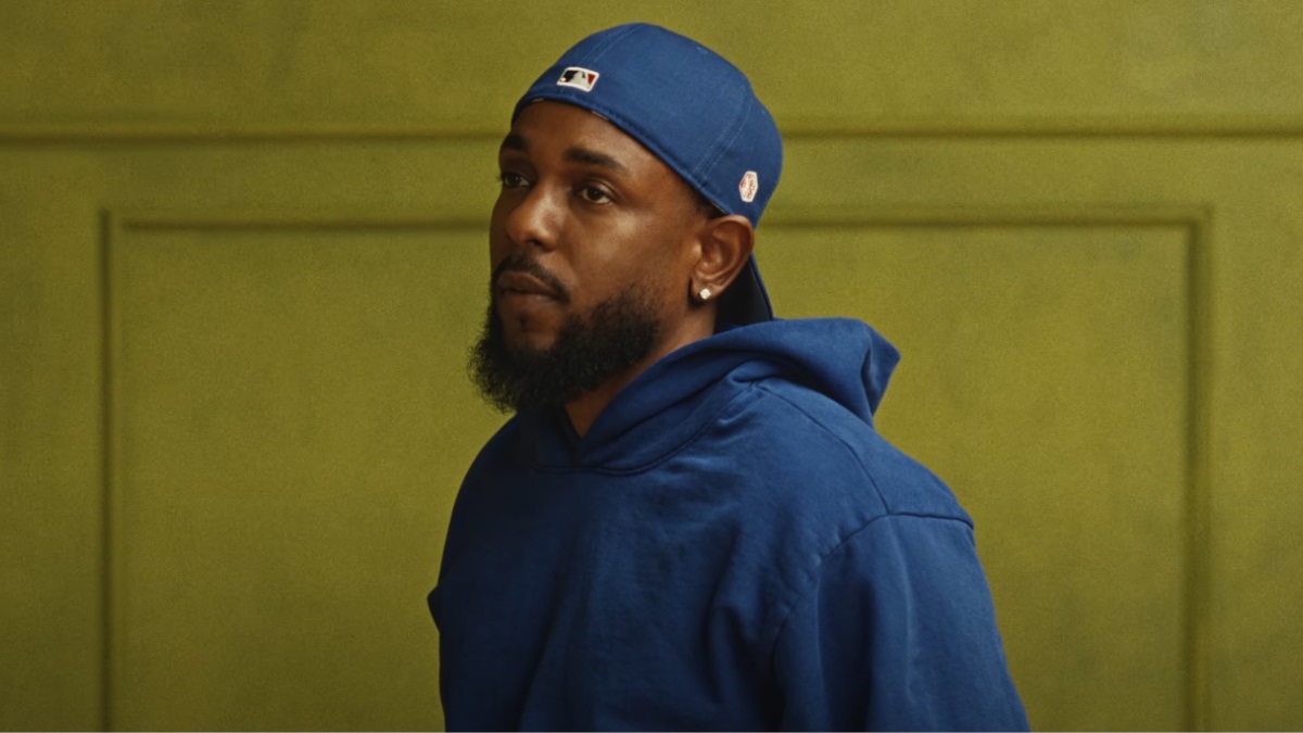 Kendrick Lamar Gives Lyrical Jabs & Easter Eggs In ‘squabble Up’ Video ...