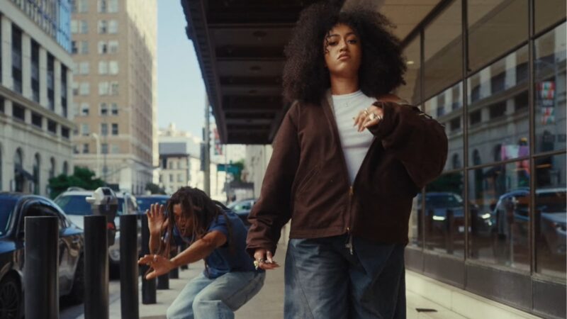 Jenevieve & Jordan Ward Meet Up In The ‘Waiting Room’