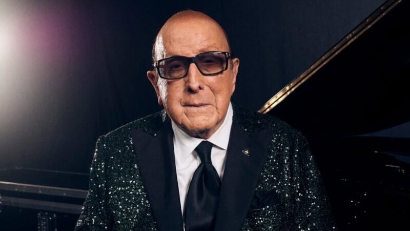 Clive Davis (1932-2026)