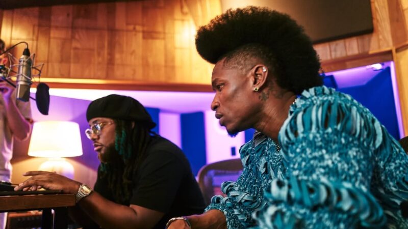 Lucky Daye & Leon Thomas Want To ‘Fly U Out’
